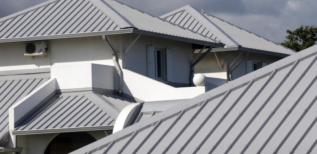 Roof With Ladder Brackets